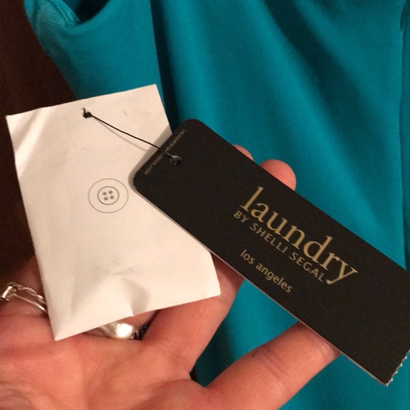 Dress - Picture 4 of 5